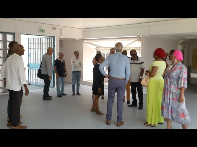Visite de la Crèche de Rivière des Pères par la Délégation d’Élus de Basse-Terre.